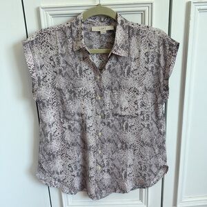 LOFT Gray Button Down Cap Sleeve Shirt